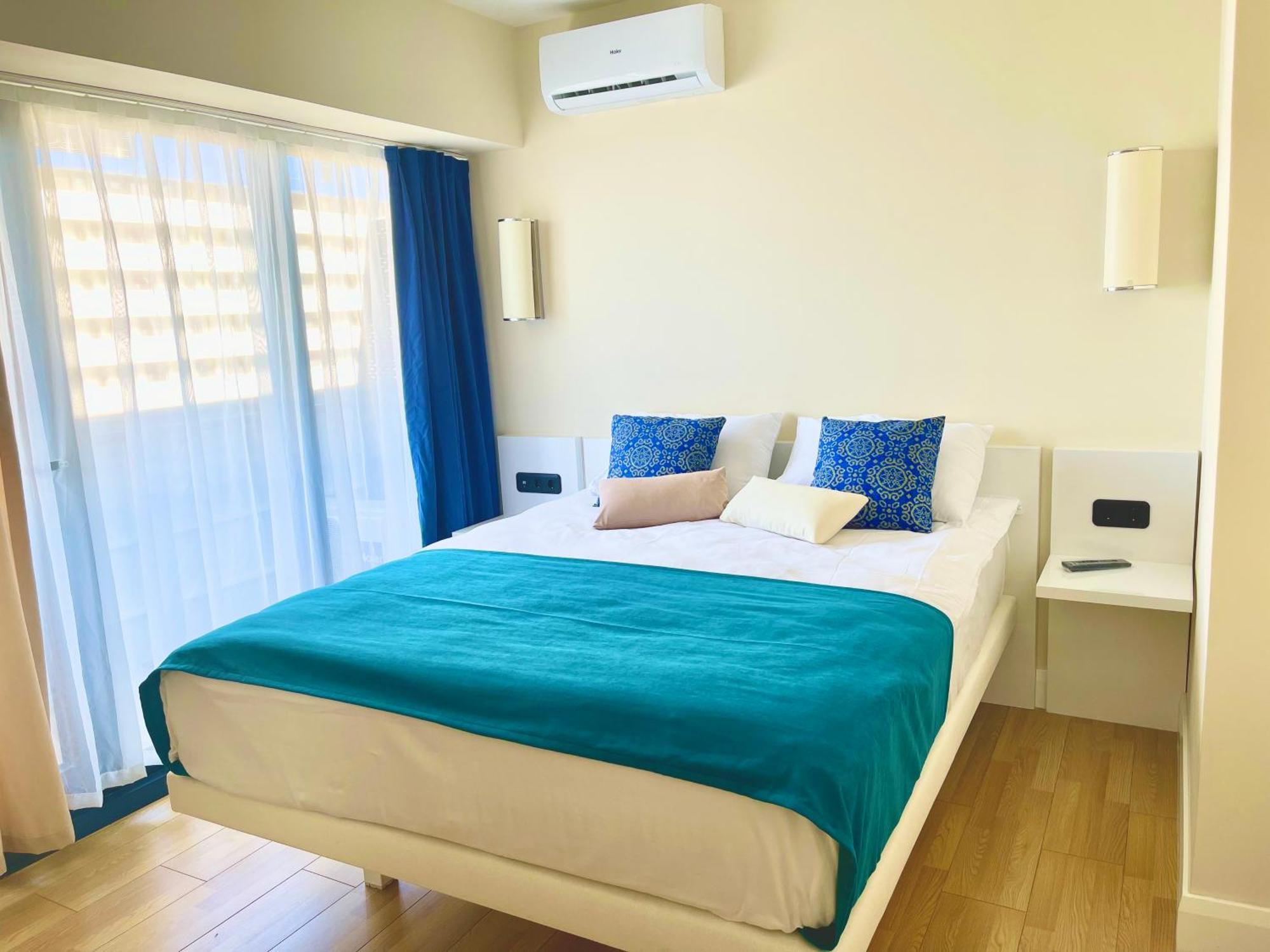 Hellobatumi Aparthotel Екстериор снимка