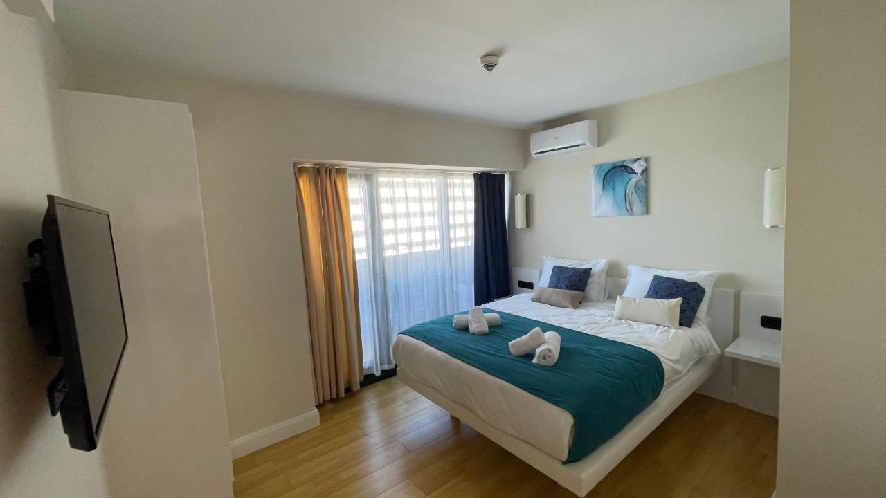 Hellobatumi Aparthotel Екстериор снимка